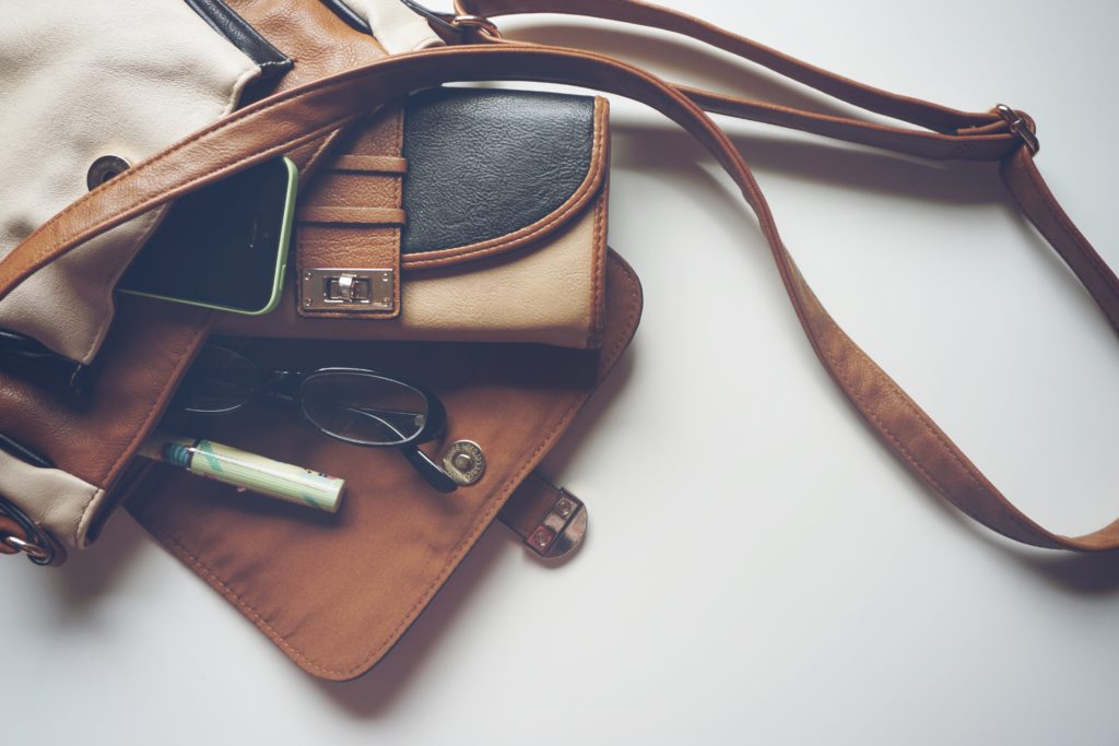 Avoid the most crowded drop shipping niches. 5