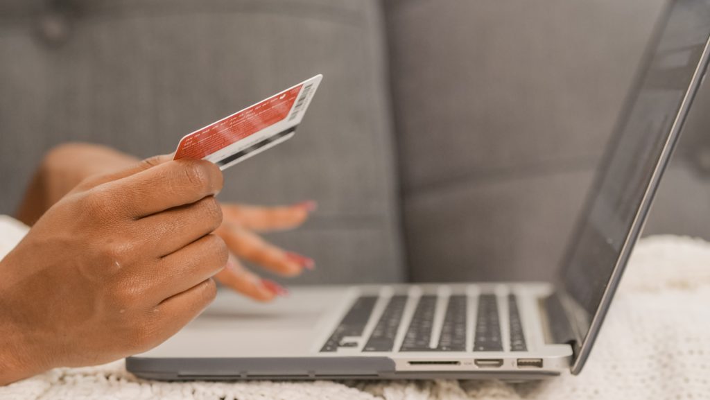 Comparing Dropship Order Managers Spocket Oberlo and CJDropshipping