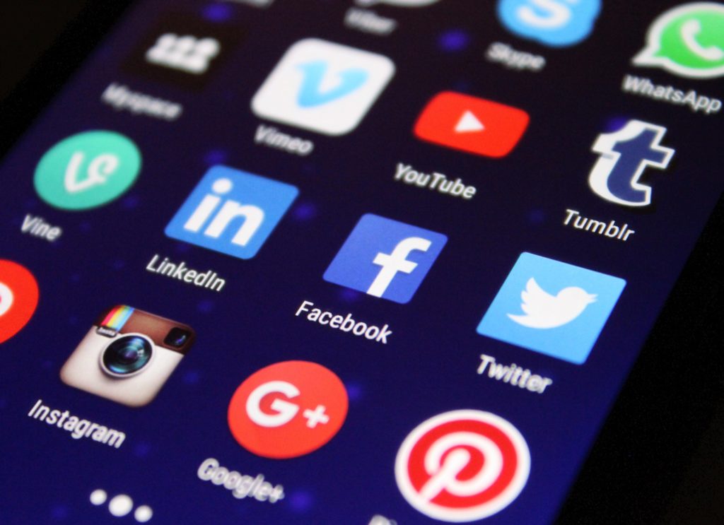For those who wish to continue advertising on Facebook despite the companys recent ban on dropshippers heres how to do it.